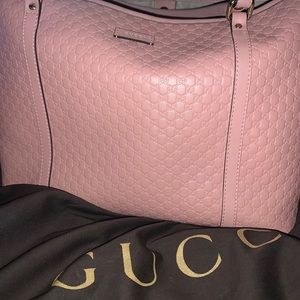 Authentic brand new !! Gucci embroidered tote